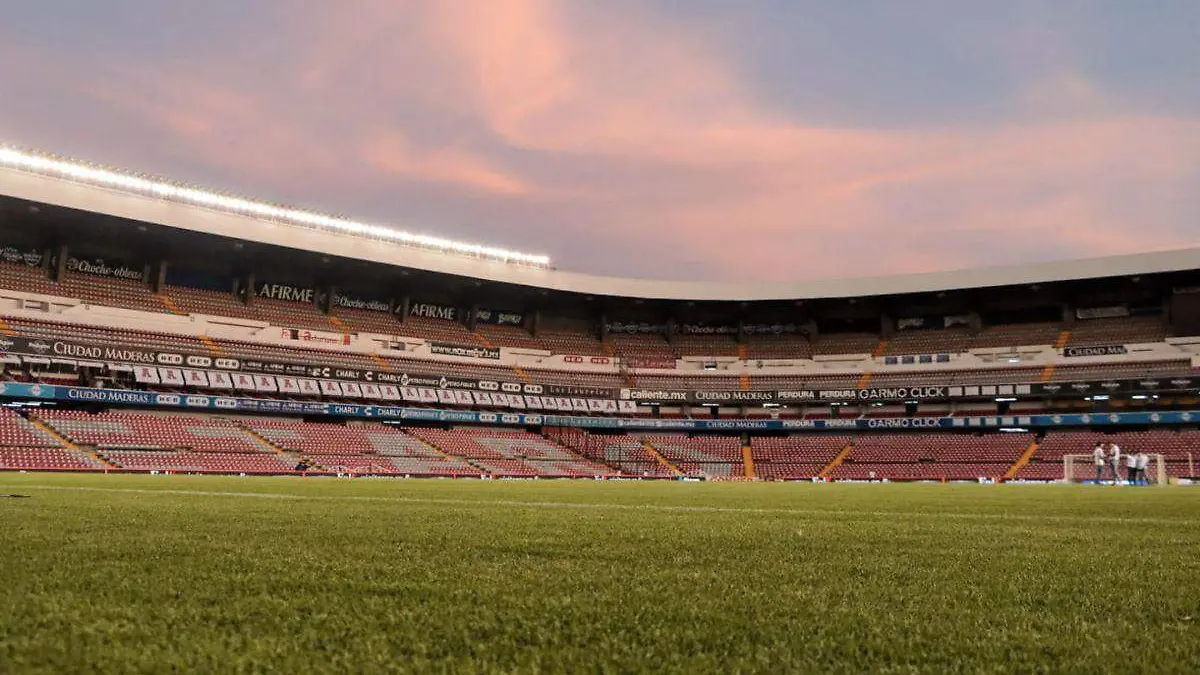 La Corregidora se queda sin aficionados en el regreso de Gallos a su estadio